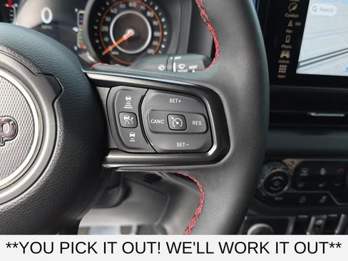 Used 2024 Jeep Gladiator Rubicon w/ Technology Group AWD/4WD image 18