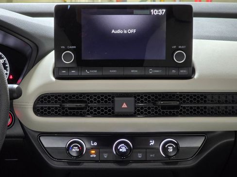 Used 2023 Honda HR-V LX image 18