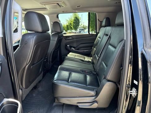 Used 2015 GMC Yukon XL SLT w/ Open Road Package AWD/4WD image 11