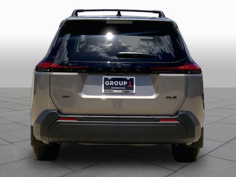 Used 2026 Toyota RAV4 XLE Premium FWD image 5