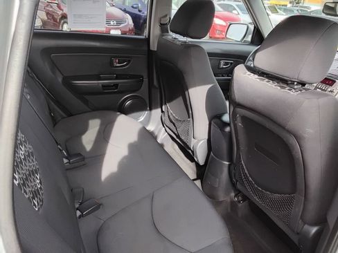 Used 2011 Kia Soul + w/ Audio Pkg image 17