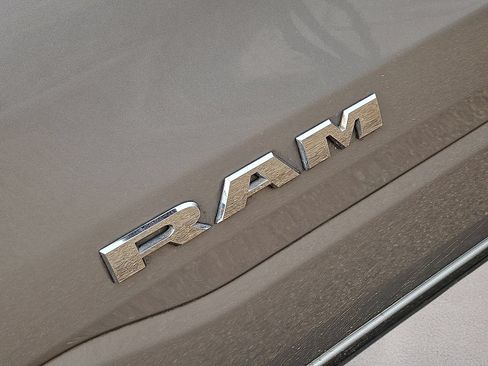 Used 2022 RAM 1500 Big Horn RWD image 11