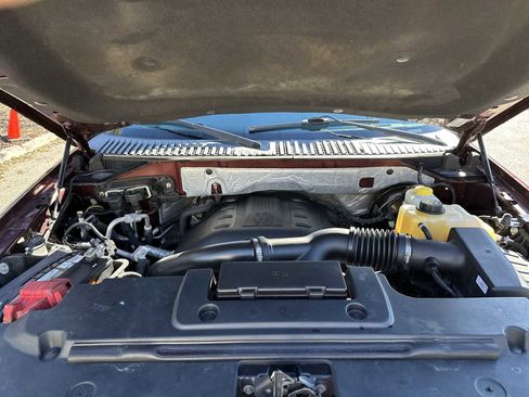 Used 2017 Ford Expedition EL XLT w/ Equipment Group 202A image 13