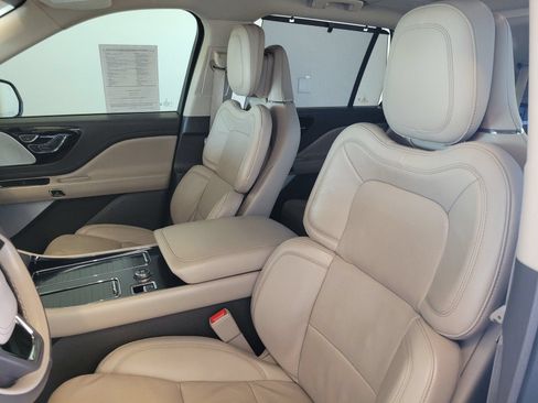 Certified 2021 Lincoln Aviator Grand Touring w/ Equipment Group 302A AWD/4WD image 22