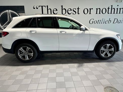 Used 2022 Mercedes-Benz GLC 300 4MATIC image 3
