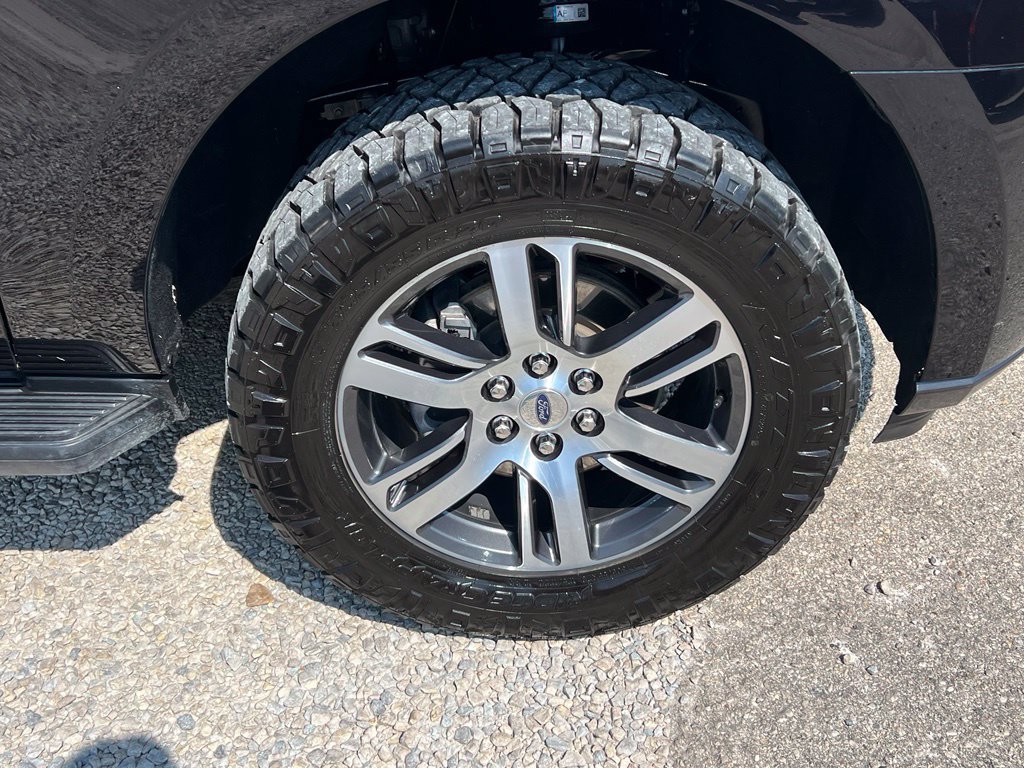 Used 2024 Ford Expedition Max Limited AWD/4WD image 10