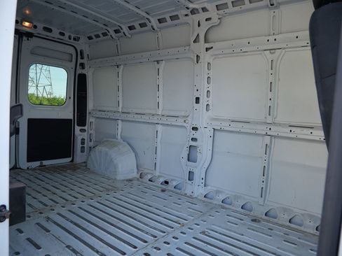 Used 2023 RAM ProMaster 2500 FWD image 26