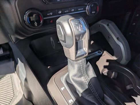 Used 2024 Ford Bronco Everglades image 11