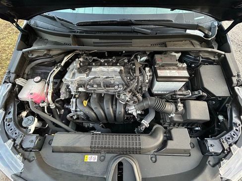 Certified 2022 Toyota Corolla LE image 11