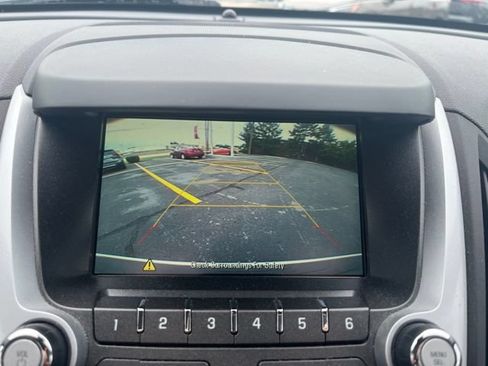 Used 2016 Chevrolet Equinox LS AWD/4WD image 16