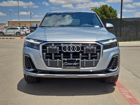 Certified 2025 Audi Q7 2.0T Premium Plus AWD/4WD image 10