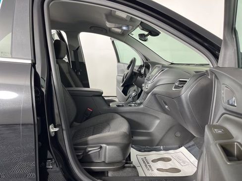 Used 2023 Chevrolet Equinox LT image 40