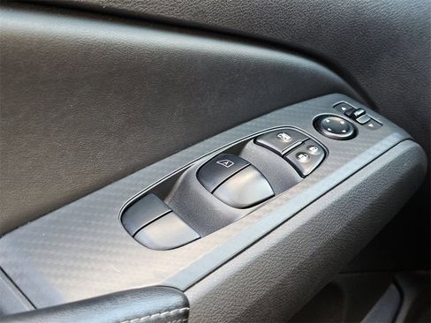 Used 2024 Nissan Altima 2.5 SV image 15