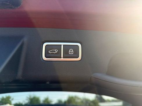 Used 2023 Kia Sorento SX AWD/4WD image 9