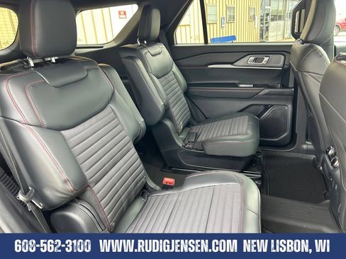 Used 2026 Ford Explorer ST-Line AWD/4WD image 22