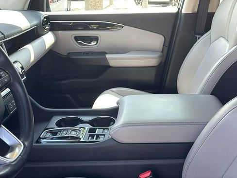 Used 2025 Honda Pilot EX-L image 24
