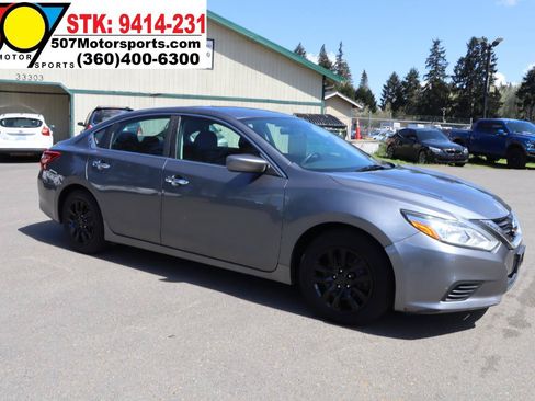 Used 2018 Nissan Altima 2.5 S w/ S Convenience Package FWD image 11