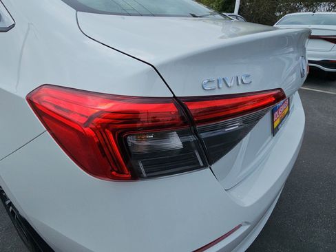 Used 2024 Honda Civic EX image 33