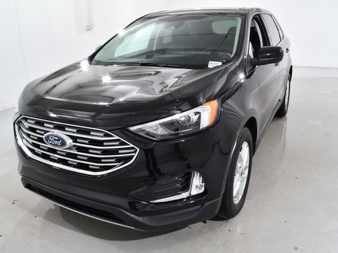 Used 2022 Ford Edge SEL w/ Convenience Package image 2