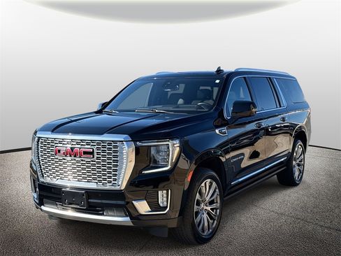 Used 2022 GMC Yukon XL Denali image 7