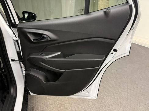 New 2026 Chevrolet Trax RS w/ Sunroof Package image 19