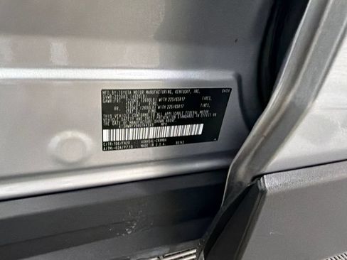 Used 2024 Toyota RAV4 XLE AWD/4WD image 31