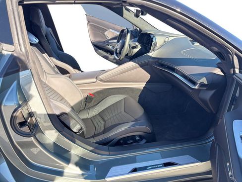 Used 2024 Chevrolet Corvette Z06 image 17