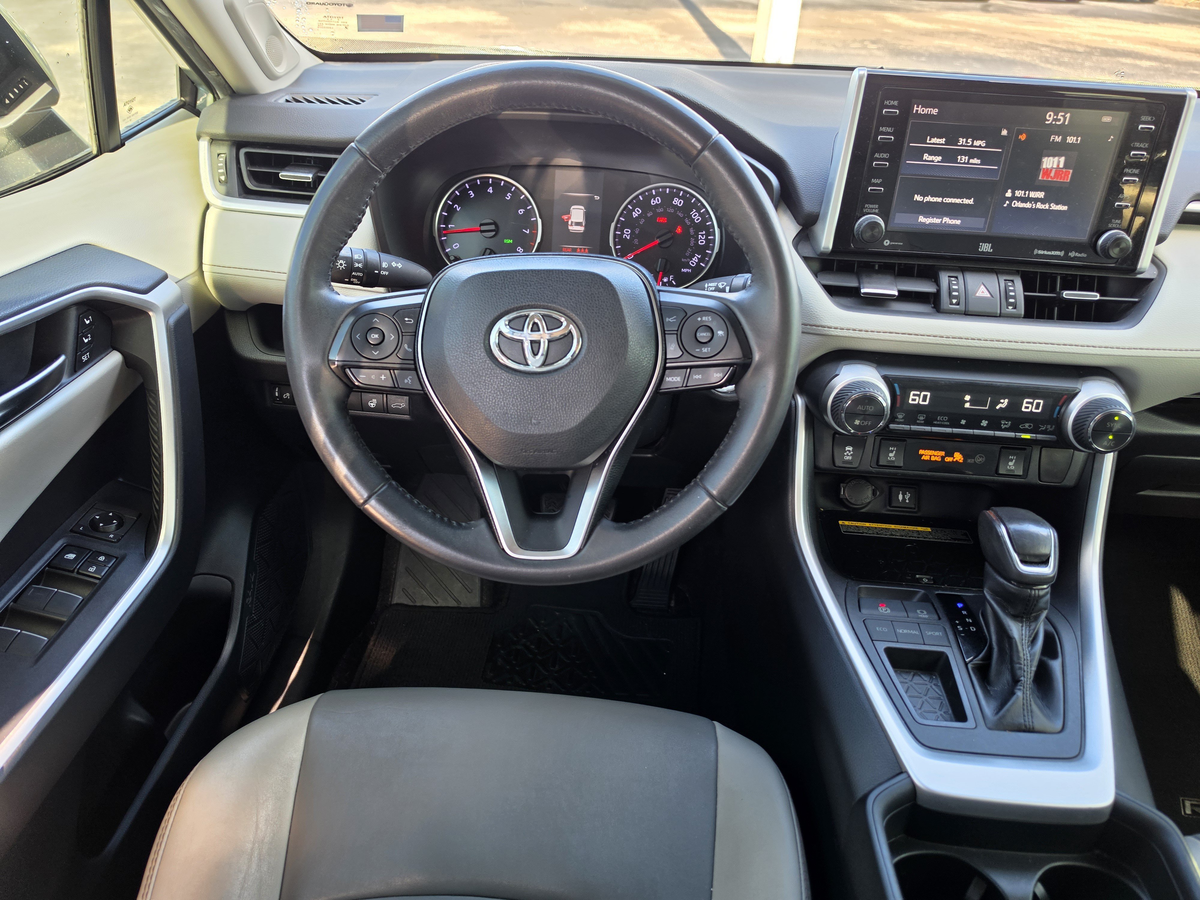Used 2019 Toyota RAV4 XLE Premium w/ Advanced Technology Package FWD image 11