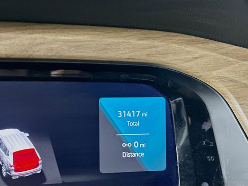 Used 2025 Volkswagen Atlas SE image 17