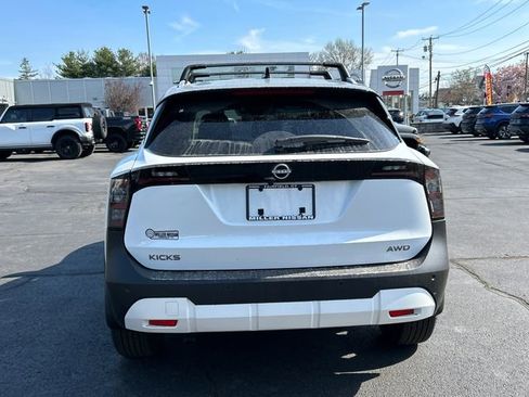 New 2026 Nissan Kicks SV w/ Charging Package AWD/4WD image 3