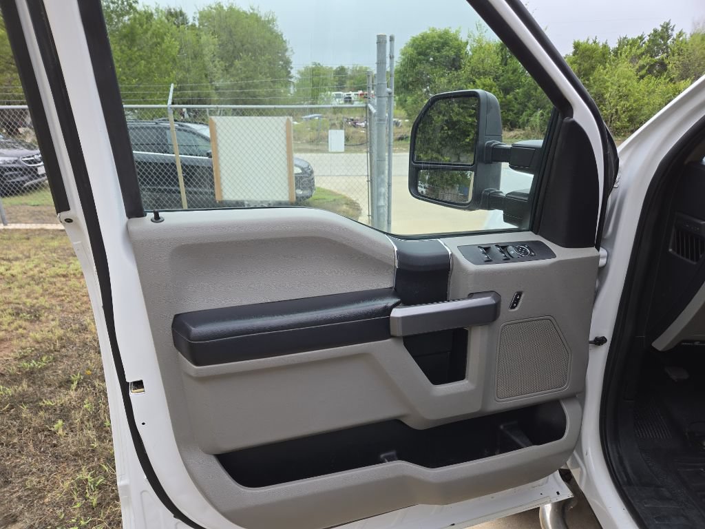 Used 2018 Ford F350 XLT AWD/4WD image 10