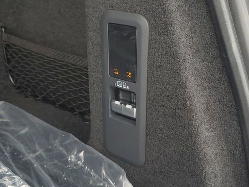 New 2026 Land Rover Range Rover Sport SE image 8