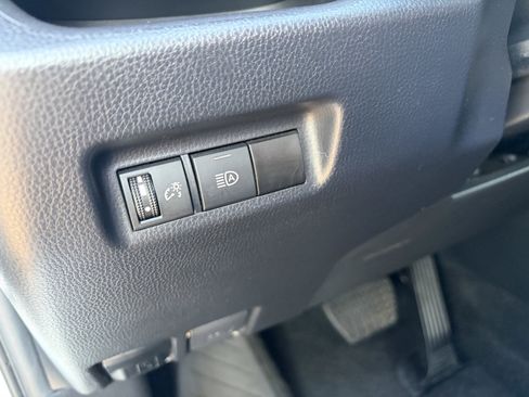 Used 2024 Toyota RAV4 LE AWD/4WD image 26