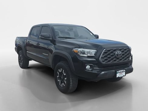 Used 2022 Toyota Tacoma TRD Off-Road w/ Technology Package AWD/4WD image 8