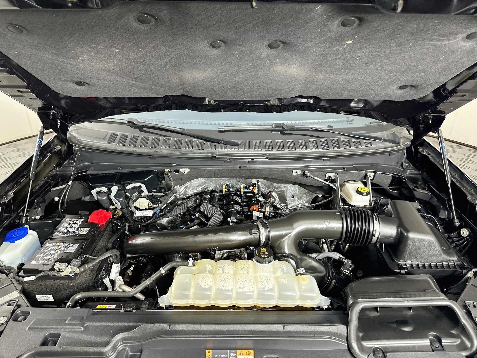 Used 2025 Ford Expedition Max Platinum AWD/4WD image 36