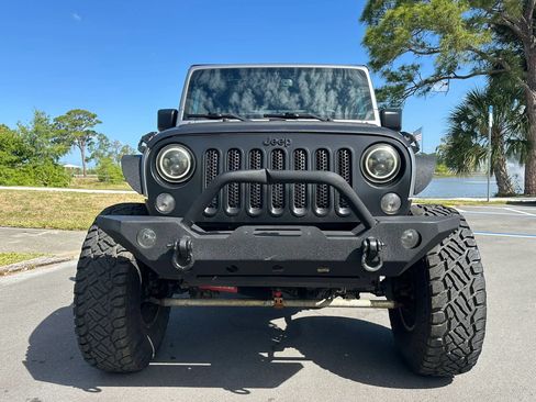Used 2015 Jeep Wrangler Unlimited Sport w/ Quick Order Package 23S AWD/4WD image 2