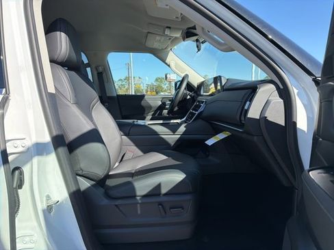 New 2026 Nissan Armada SV image 12