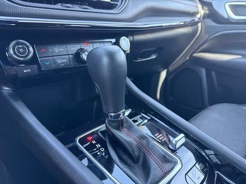 Used 2024 Jeep Compass Trailhawk AWD/4WD image 16