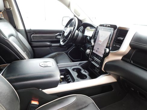 Used 2022 RAM 1500 Laramie w/ Laramie Southwest Edition image 12