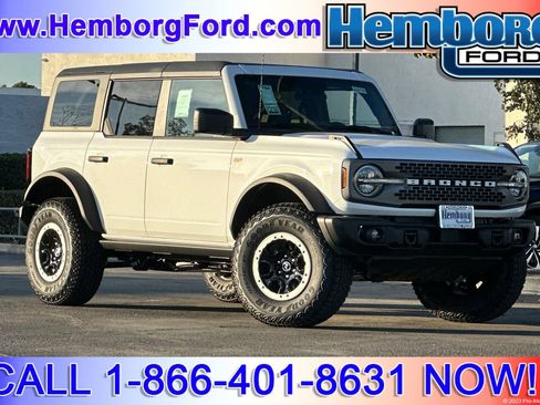 New 2025 Ford Bronco Badlands w/ Sasquatch Package image 1