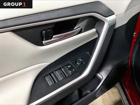 Certified 2022 Toyota RAV4 XLE image 35