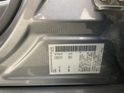 Used 2023 Nissan Maxima SV w/ Floor Mat Group image 27