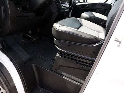 Used 2026 RAM ProMaster 2500 w/ Convenience Group FWD image 19