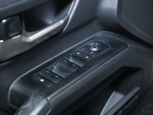 Used 2025 Toyota Tacoma TRD Off-Road image 16