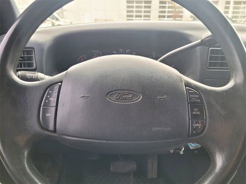 Used 2001 Ford F350 XLT image 19