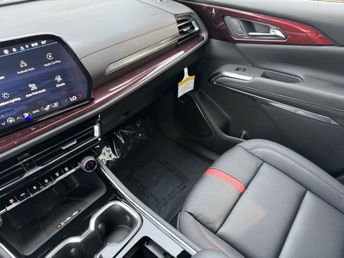 New 2026 Chevrolet Traverse RS image 20