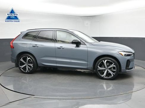 Used 2023 Volvo XC60 B5 Ultimate w/ Climate Package FWD image 1