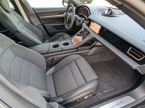 New 2025 Porsche Taycan 4S image 25