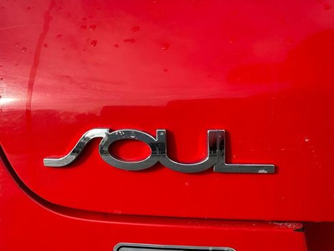 Used 2021 Kia Soul EX image 10