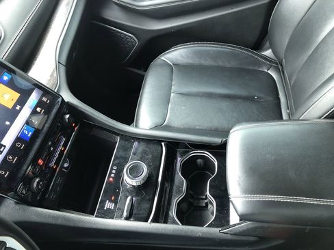 Used 2021 Jeep Grand Cherokee L Limited image 19